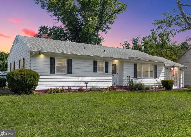 Property at 301 Poplar St, Delmar, MD 21875, 2 beds, 1 bath