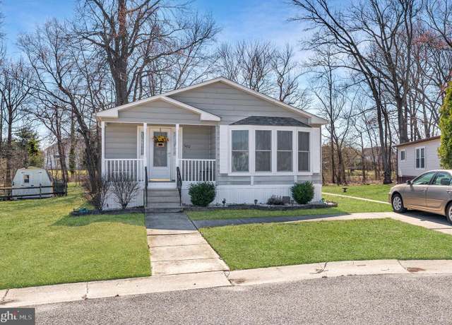 Property at 502 Raccoon Ln, Mount Laurel, NJ 08054, 2 beds, 2 baths
