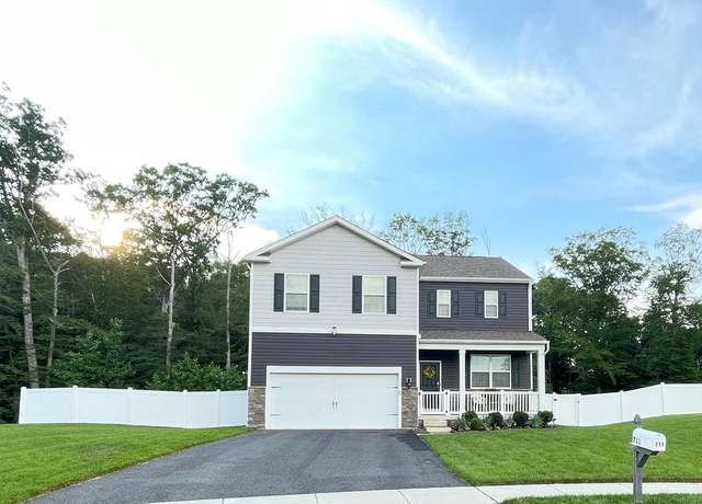 Property at 711 Beechwood Dr, Deptford, NJ 08096, 4 beds, 2.5 baths