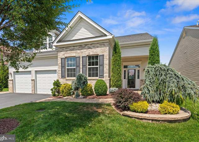 Property at 130 Cobblestone Blvd, Monroe Township, NJ 08831, 3 beds, 3 baths