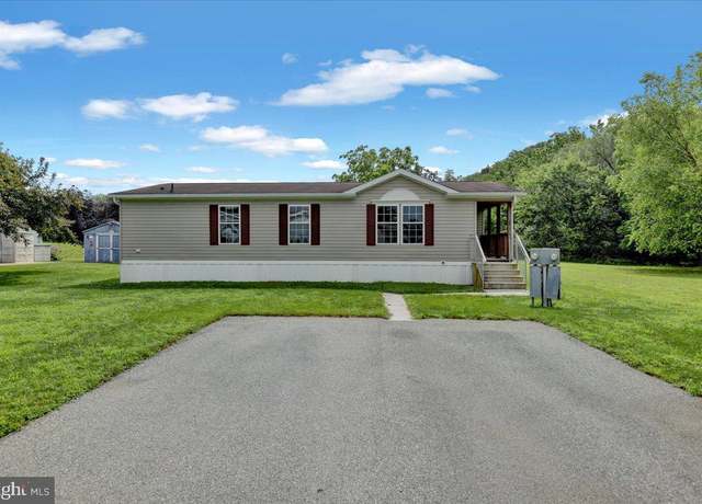 Property at 51 Heather Ln, Mohrsville, PA 19541, 2 beds, 2 baths