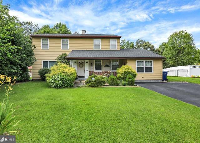 Property at 28 Matthew Dr, Reading, PA 19608, 4 beds, 2.5 baths
