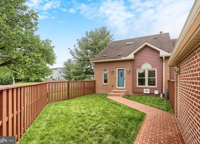 Property at 510 Peppercorn Sq, Enola, PA 17025, 2 beds, 2 baths