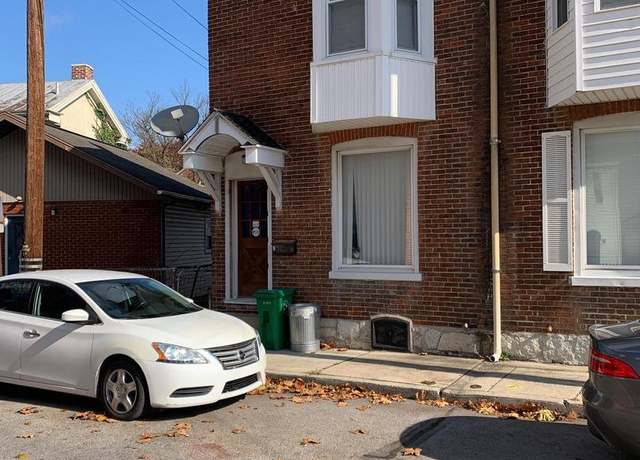 Property at 7 Kerrs Ave, Carlisle, PA 17013, 4 beds, 1.5 baths