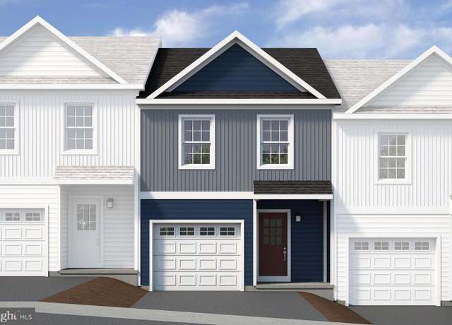 Property at 169 Highpoint Park Dr, Pleasant Gap, PA 16823, 3 beds, 2.5 baths