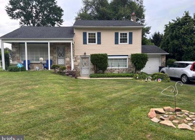 Property at 3165 Oak Rd, Huntingdon Valley, PA 19006, 3 beds, 2.5 baths