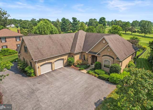 Property at 1095 Millcreek Rd, York, PA 17404, 3 beds, 3 baths