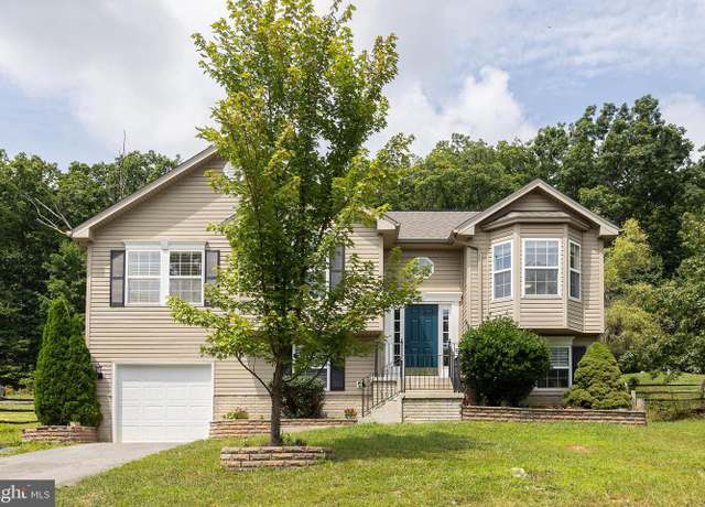 Property at 102 Elk, Winchester, VA 22602, 4 beds, 3 baths