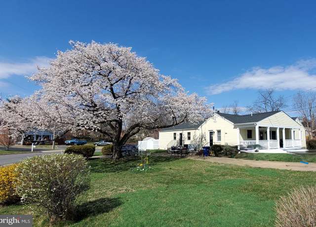 Property at 6012 Brookland Rd, Alexandria, VA 22310, 4 beds, 2.5 baths