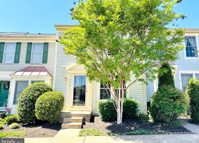 Property at 9803 Mock Orange Ct, Manassas, VA 20110, 3 beds, 2.5 baths