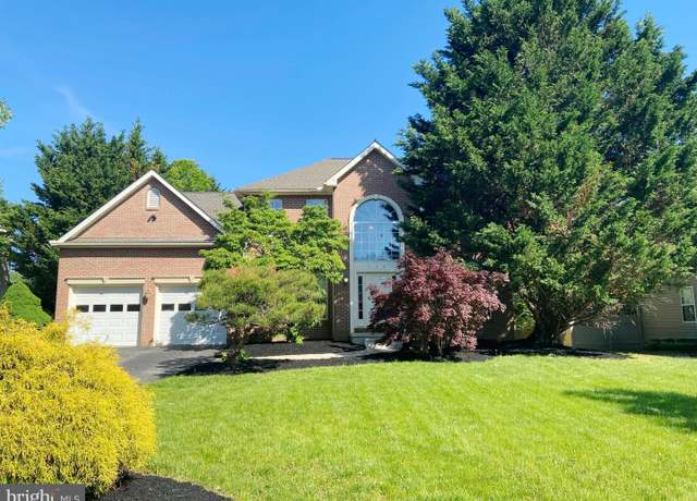 Property at 113 Emerald Ridge Dr, Bear, DE 19701, 4 beds, 2.5 baths