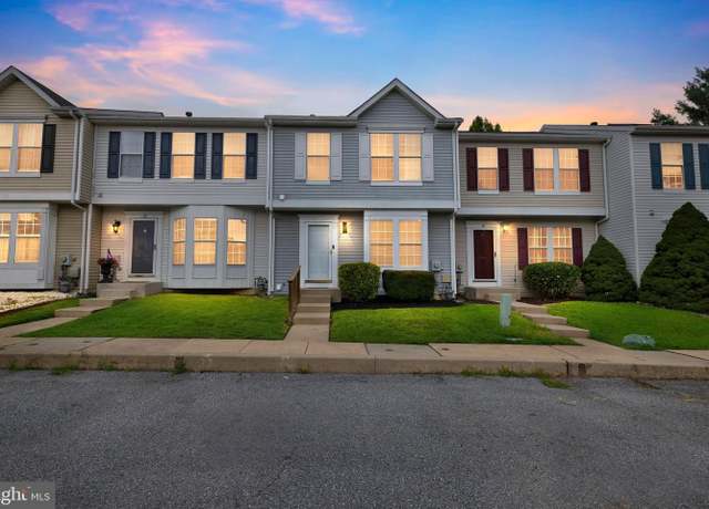 Property at 17 E Shetland Ct, Newark, DE 19711, 3 beds, 2.5 baths