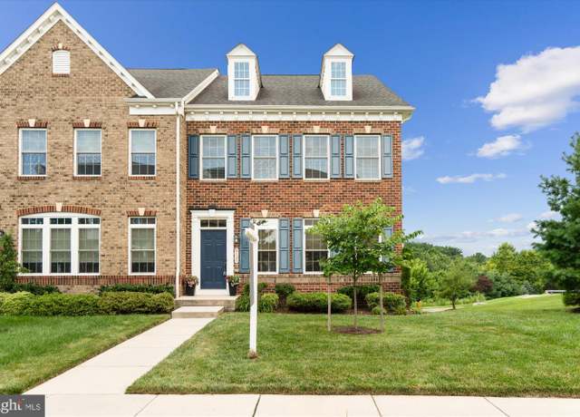 Property at 8135 Village Crest Dr #125, Ellicott City, MD 21043, 4 beds, 4 baths