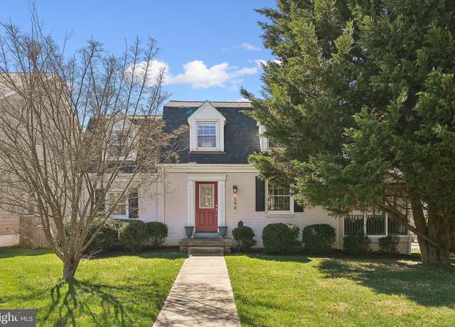 Property at 544 W Montgomery Ave, Rockville, MD 20850, 3 beds, 2 baths