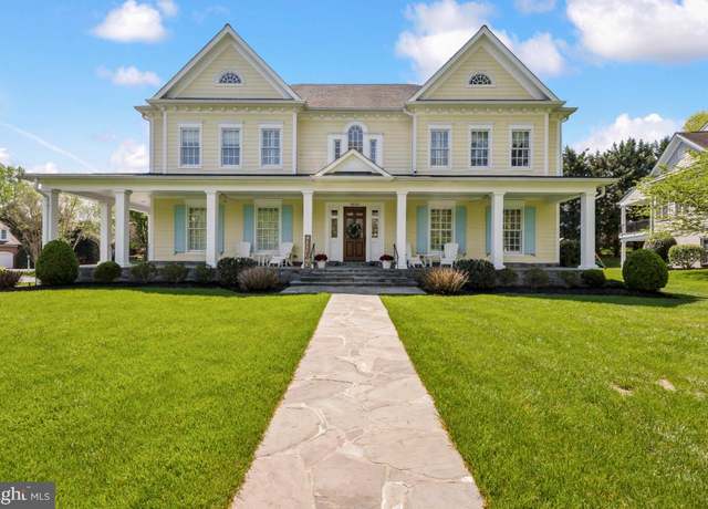 Property at 9825 Carmelita Dr, Potomac, MD 20854, 5 beds, 6 baths