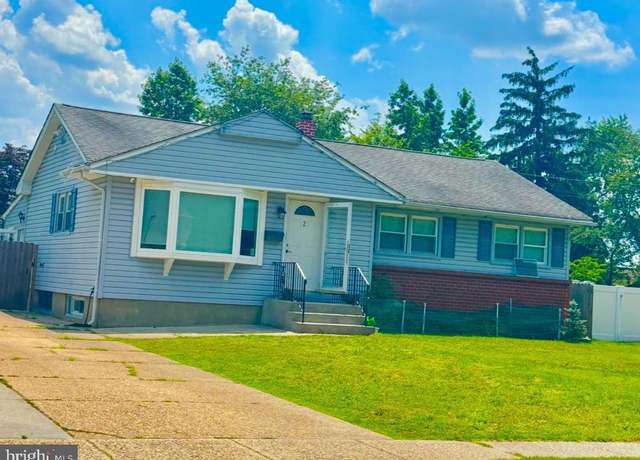 Property at 2 Glenview Dr, Cinnaminson, NJ 08077, 3 beds, 2.5 baths