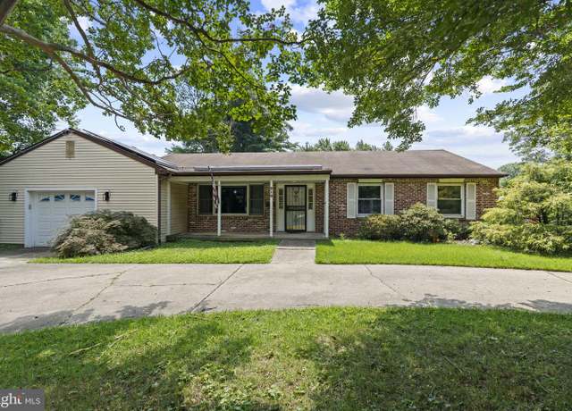 Property at 210 High St, Maple Shade, NJ 08052, 3 beds, 2 baths