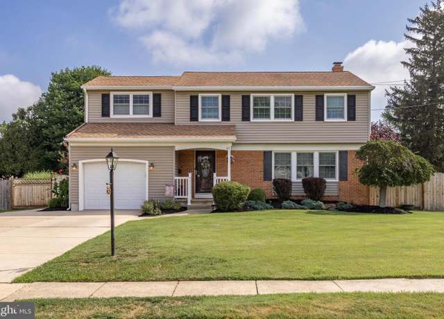 Property at 112 Champlain Rd, Marlton, NJ 08053, 4 beds, 2.5 baths