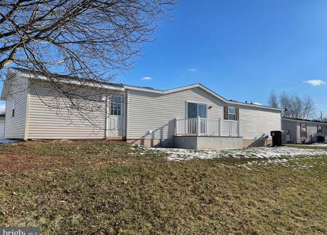 Property at 702 Wind In The Willows, Abbottstown, PA 17301, 3 beds, 2 baths