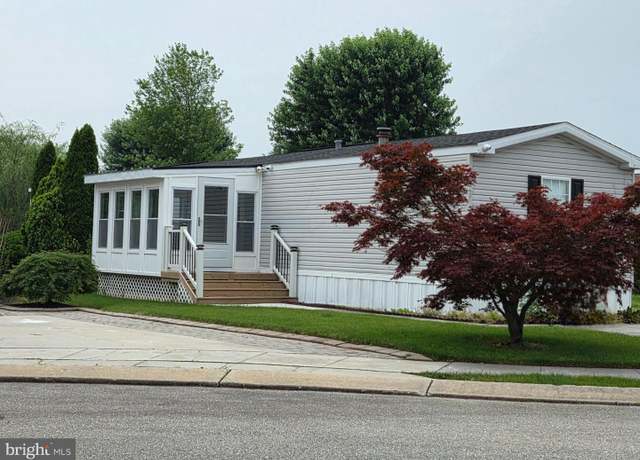 Property at 69 Hampshire Dr, New Oxford, PA 17350, 3 beds, 2 baths