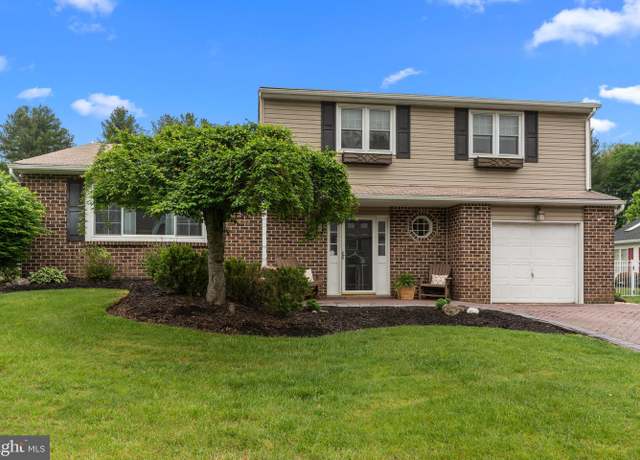 Property at 66 Grant Dr, Southampton, PA 18966, 4 beds, 2.5 baths