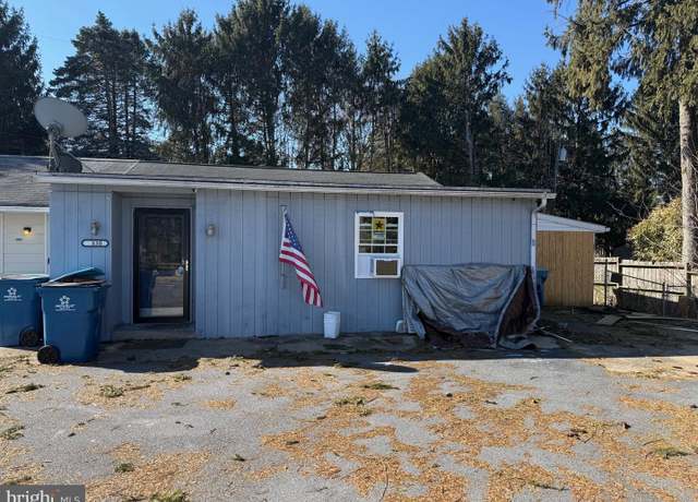 Property at 1830 Heishman Garden Dr, Carlisle, PA 17013, 2 beds, 1 bath
