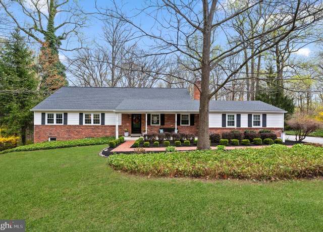 Property at 419 Hilltop Rd, Paoli, PA 19301, 5 beds, 3.5 baths