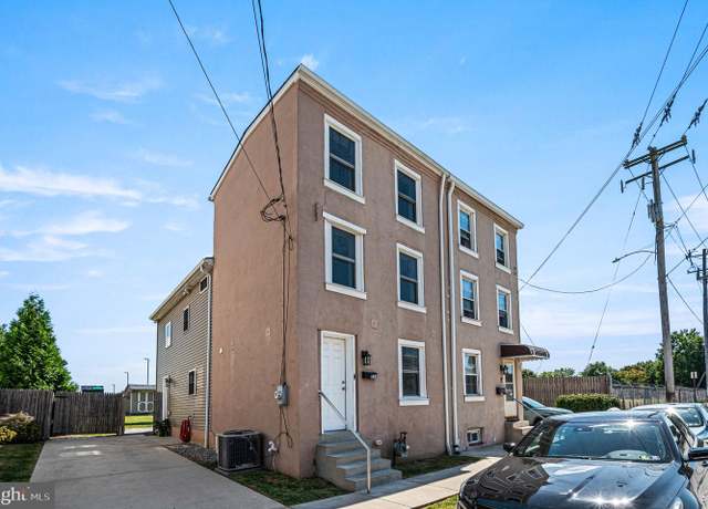 Property at 335 S Adams St, West Chester, PA 19382, 3 beds, 2.5 baths