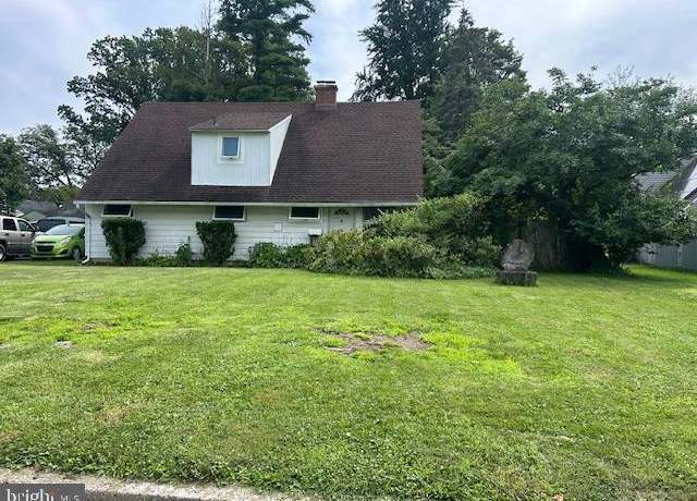 Property at 8004 Gladstone Rd, Glenside, PA 19038, 4 beds, 2 baths