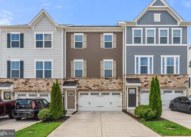 Property at 120 Bayhill Ter, Lake Frederick, VA 22630, 3 beds, 2.5 baths