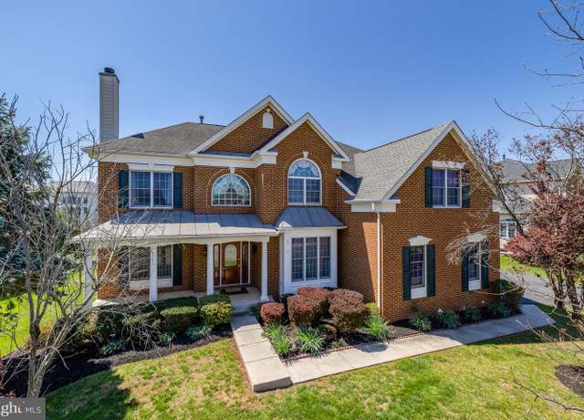 Property at 43601 Lucketts Bridge Cir, Ashburn, VA 20148, 4 beds, 4.5 baths