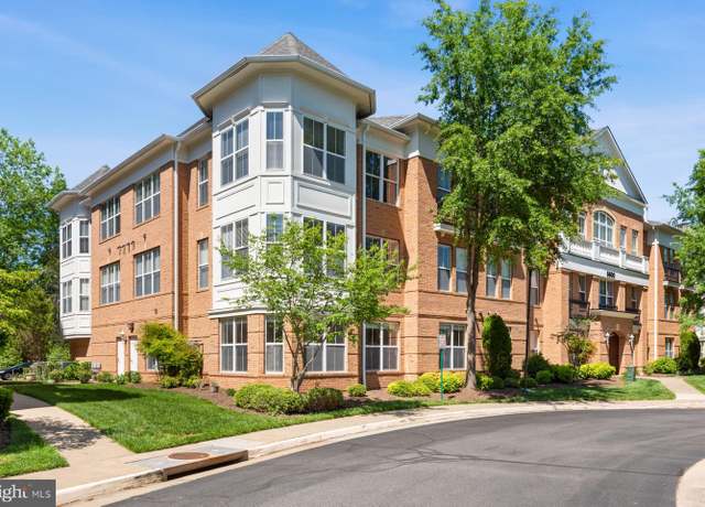 Property at 8600 Liberty Trl #102, Manassas, VA 20110, 1 bed, 1.5 baths