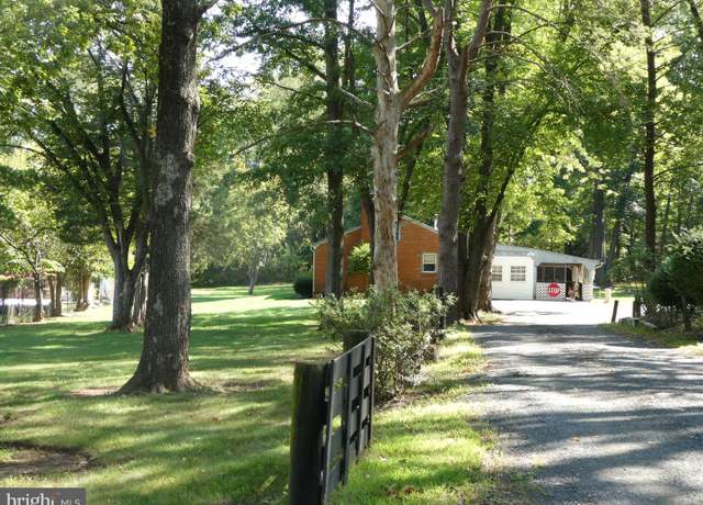 Property at 14843 Lee Hwy, Gainesville, VA 20155, 3 beds, 1 bath