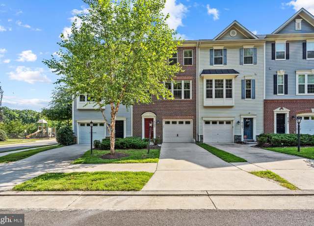 Property at 4703 Potomac Highlands Cir, Triangle, VA 22172, 3 beds, 3 baths