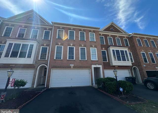 Property at 4357 Palton Dr, Dumfries, VA 22025, 3 beds, 3.5 baths
