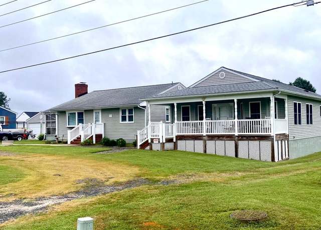 Property at 8043 Chancellor Rd, Fredericksburg, VA 22407, 5 beds, 5.5 baths