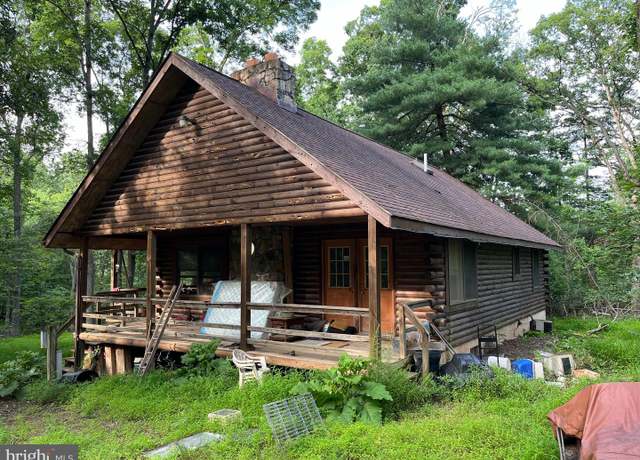 Property at 430 Homewood Hollow Ln, Berkeley Springs, WV 25411, 3 beds, 2 baths