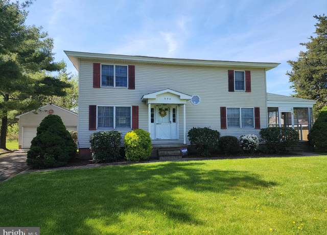 Property at 994 S Little Creek Rd, Dover, DE 19901, 3 beds, 1.5 baths