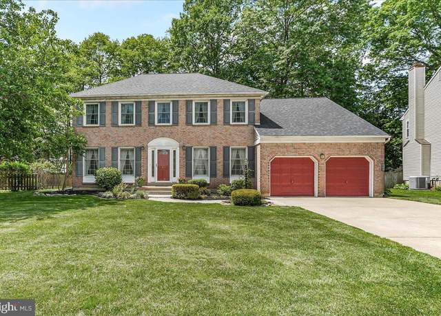 Property at 614 Timber Wood Blvd, Newark, DE 19702, 5 beds, 3 baths
