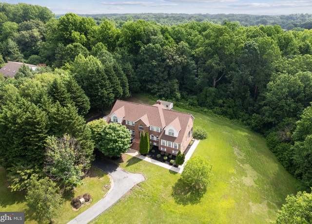 Property at 2820 Dunleigh Dr, Dunkirk, MD 20754, 7 beds, 4.5 baths