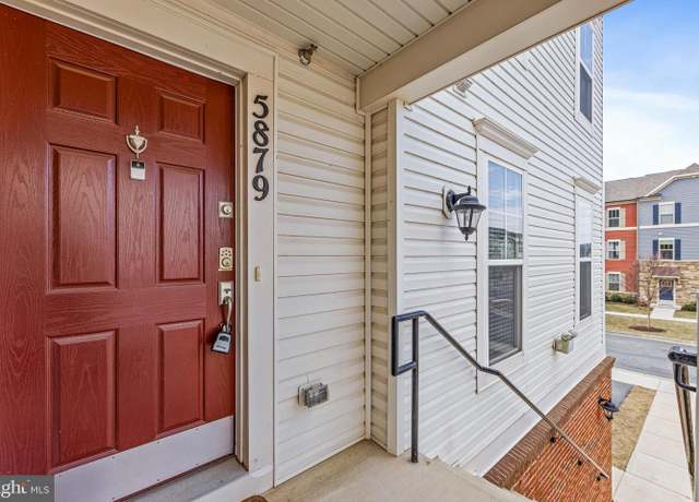 Property at 5879 Bella Marie Way, Frederick, MD 21703, 3 beds, 2.5 baths