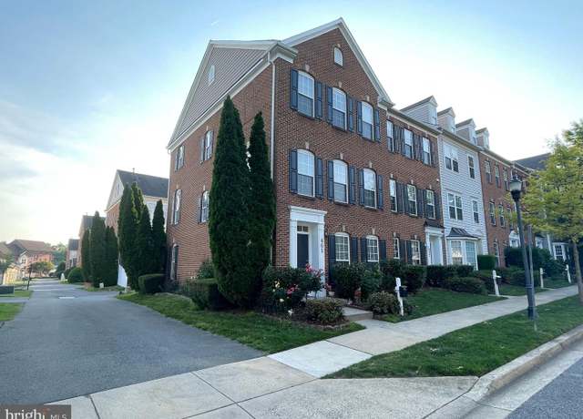 Property at 461 Clayhall St, Gaithersburg, MD 20878, 3 beds, 2.5 baths