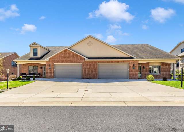 Property at 19409 Moonstone Dr, Hagerstown, MD 21742, 2 beds, 3 baths