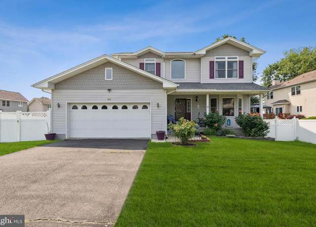 Property at 14 Saw Mill Dr, Pemberton, NJ 08068, 3 beds, 2.5 baths