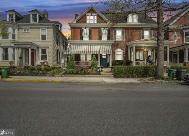 Property at 261 W Pomfret St, Carlisle, PA 17013, 4 beds, 2.5 baths
