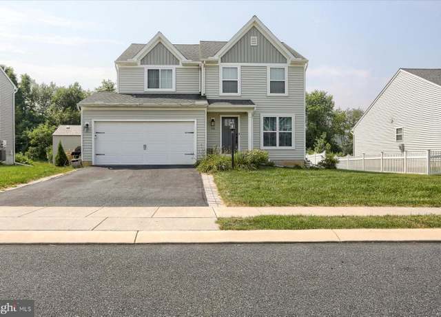 Property at 504 Granite Run, Carlisle, PA 17015, 4 beds, 2.5 baths