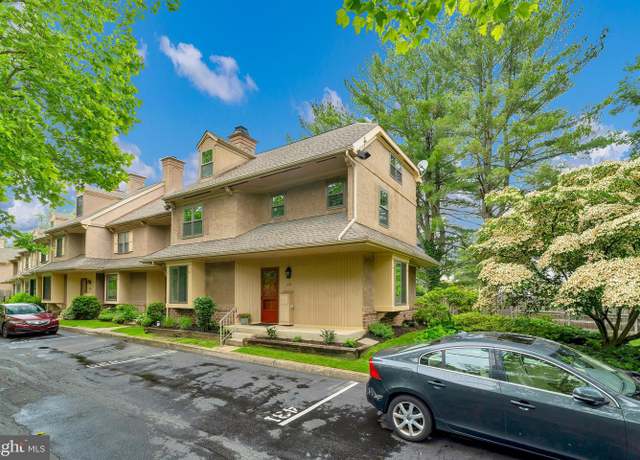 Property at 431 Eagle Rd #16, Wayne, PA 19087, 4 beds, 3.5 baths