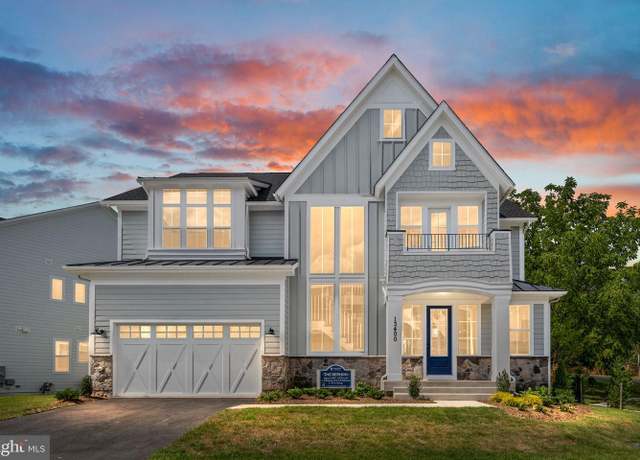 Property at 2709 Floris Ln, Herndon, VA 20171, 4 beds, 3.5 baths