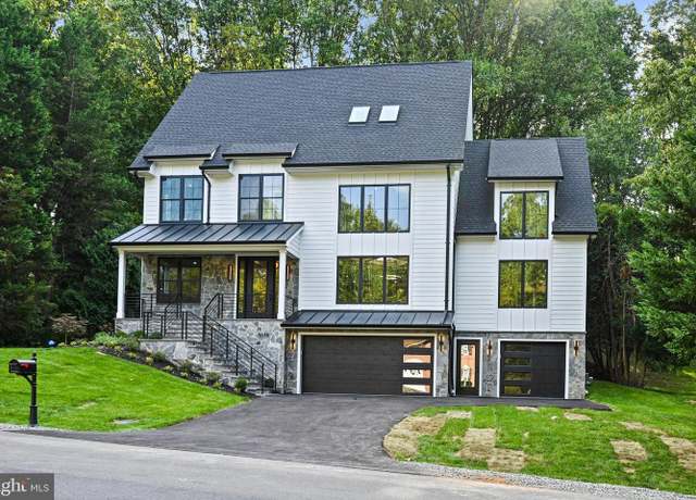 Property at 9615 Locust Hill Dr, Great Falls, VA 22066, 6 beds, 4.5 baths