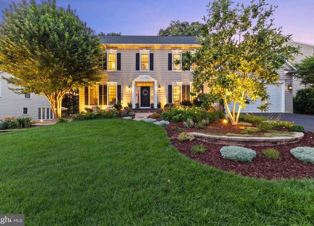 Property at 9923 Bagpipe Ct, Bristow, VA 20136, 4 beds, 4.5 baths
